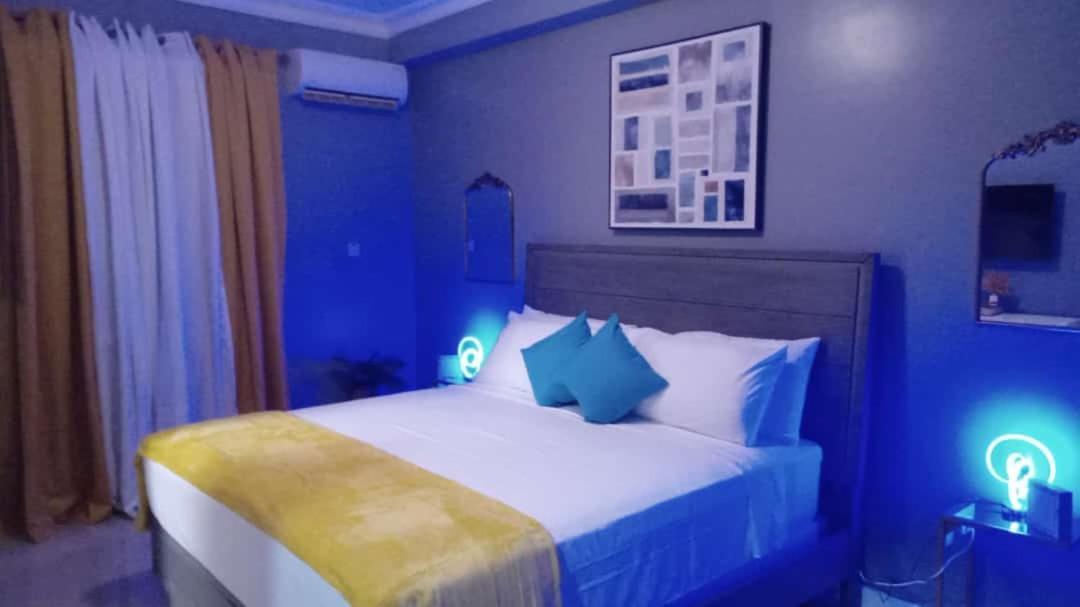 Paradise Haven At Hamptons - -Across From Ac Marriot Hotel 킹스톤 외부 사진